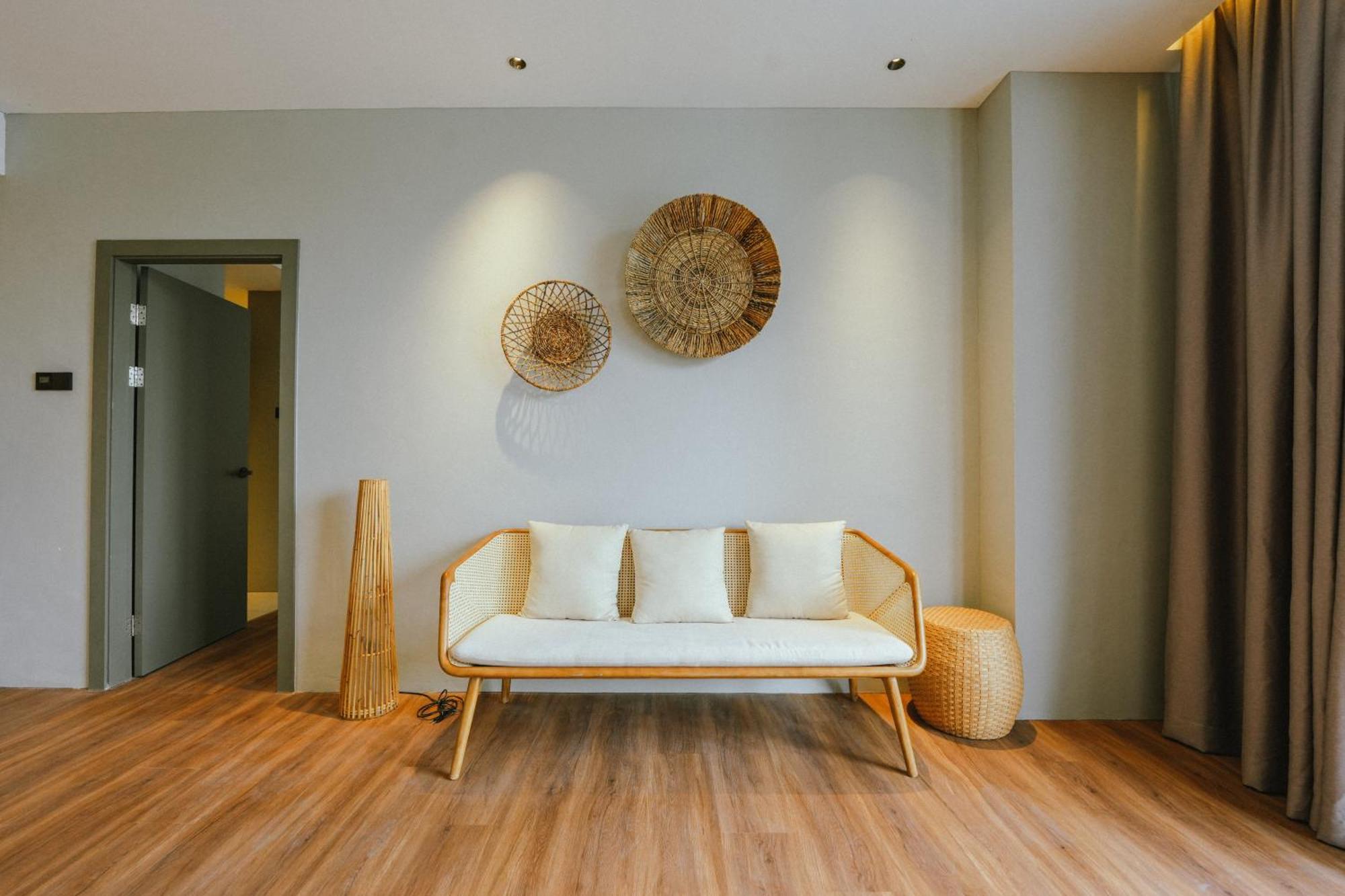 Roxy Beach Resort Sematan Dış mekan fotoğraf